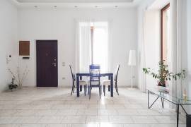 Riviera di Chiaia In ottimo contesto appartamento rifinitissimo