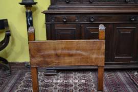 Coppia di sedie stile spagnolo del XX secolo