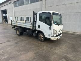 Autocarro Isuzu