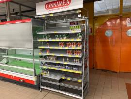 Carrelli, espositori e varie