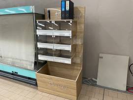 Carrelli, espositori e varie