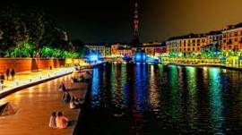 NEGOZIO SULLA TRAFFICATISSIMA VIA VIGEVANO - ZONA DELLA MOVIDA MILANESE LOCALE CON DOPPIA ESPOSIZION