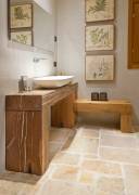 Tavoli realizzati da travi in legno antico di recupero Tavoli realizzati da travi in legno antico di recupero