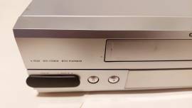 VIDEOREGISTRATORE VHS GRUNDING VIVANCE GV3043 HIFI 