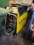 SALDATRICE A TIG  ESAB MOD. -AC-DC 180 TIG 