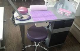 ESTETICA  RICOSTRUZIONE  UNGHIE A CESANO BOSCONE ABBIAMO IL NEGOZIO  ADATTO   IN VIA MONTE ROSA 6  C