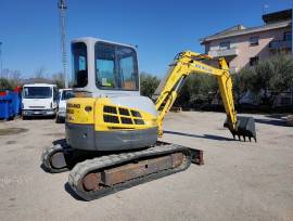 Miniescavatore usato NEW HOLLAND E50.2SR