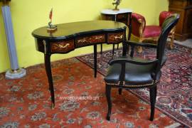 Scrittoio da centro a fagiolo stile Luigi XV Boulle