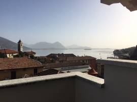 BAVENO FERIOLO-BELLISSIMO ATTICO PANORAMICO A POCHI PASSI DAL LAGO