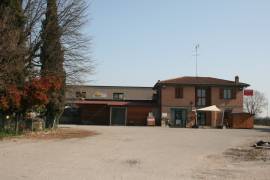 Ampia area in zona industriale a Faenza