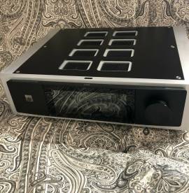 Amplificatore NAD M33 BluOS DAC streamer