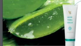 85% di aloe vera in un pratico tubetto: Aloe Vera Gelly