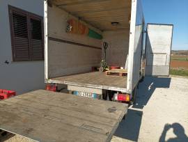 iveco daily 2,8 gemellare sponda patente b 