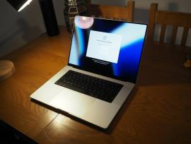 2021 Apple MacBook 16" M1 Pro Max 10, 32-Core, 32GB RAM, 1TB SSD