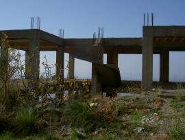 TERRENI CON FABBRICATI IN PRAIA A MARE