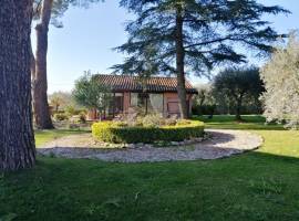 SPLENDIDA VILLA CON PARCO IN UMBRIA (TERNI) - PISCINA/TENNIS/ E DEPENDANCE