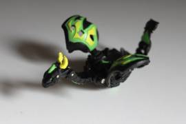 Spin Master SEGA Bakugan Dharak Colossus e Darkus Brawlacus usati