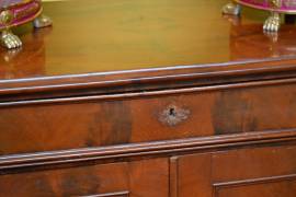 Credenza a due ante inizio XX secolo stile Luigi XV