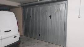 Ampio e comodo garage (più di 25 mq). Perfetto per auto + attrezzi