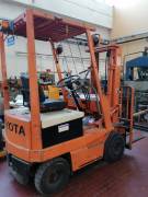 CARRELLO ELEVATORE TOYOTA ELETTRICO  15 QL. 