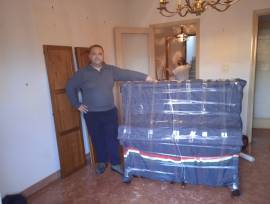 Traslochi e sgomberi.Noleggio.autoscala con operatore al 338.9200544