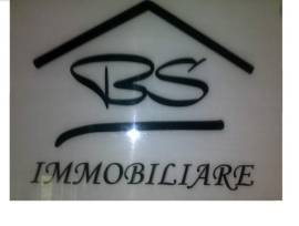 Locale commerciale 365 + 105 mq fronte strada Crema CR