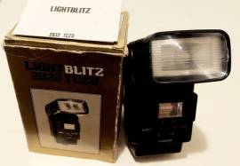 Flash LIGHT BLITZ 2832 TCZD attacco a baionetta standard con scatola e libretto come nuovo 