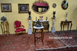 Tavolino tondo con piano in marmo di carrara stile Luigi XV