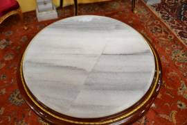 Tavolino tondo con piano in marmo di carrara stile Luigi XV