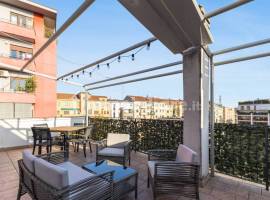 ATTICO DOMINANTE  IN CORSO ITALIA MILANO