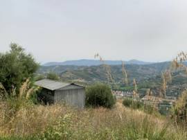 Agropoli terreno vista mare con deposito