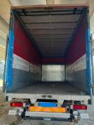 volvo con sponda idraulica