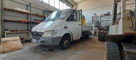 Autocarro con cassone - F213m1-1