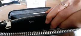 PRADA portafoglio in pelle Saffiano nero grande