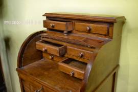 schedario classificatore a serrandina con piano si scrittura a rullo