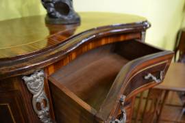 Cassettiera-settimino a fagiolo stile Luigi XV