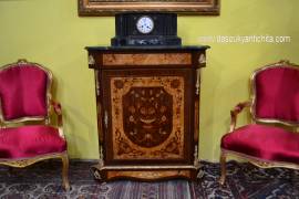 Credenza stile Napoleone III con piano in marmo