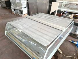 2 VETRINE FRIGO PER SALUMI USATE  