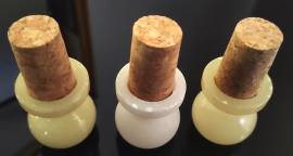 TAPPI IN ALABASTRO E SUGHERO.