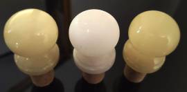 TAPPI IN ALABASTRO E SUGHERO.