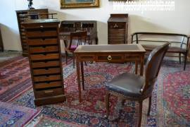 Schedario-classificatore a serrandina stile inglese con leggio