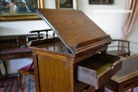 Schedario-classificatore a serrandina stile inglese con leggio