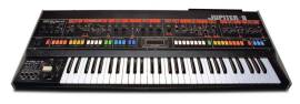 Moog Memorymoog e Roland Jupiter 8. Inoltre altri Synth Vintage.