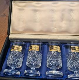 Set di   calici liquore    