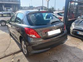 PEUGEOT 207 1.4 HDI XLINE