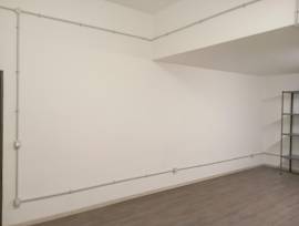 Locale hobby/Deposito/Archivio