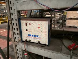 Lavapavimenti Coral e spazzatrice Riel