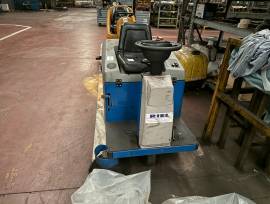 Lavapavimenti Coral e spazzatrice Riel