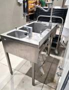 LAVATOIO PROFESSIONALE CON LAVAMANI USATO 