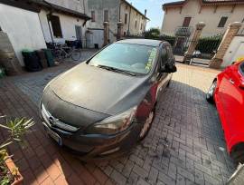 Autovettura Opel Astra oltre PC